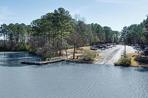 Chic Greensboro Condo w/ Lake Oconee Access!