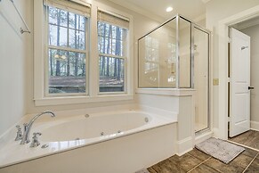 Chic Greensboro Condo w/ Lake Oconee Access!