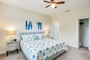 Resort Home in Haines City: Screened Lanai, Pool!