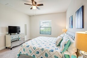 Resort Home in Haines City: Screened Lanai, Pool!