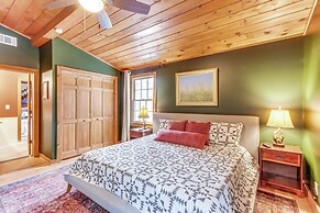 Cozy Ellijay Cabin: Hot Tub, Yard, & Resort Access