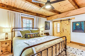 Cozy Ellijay Cabin: Hot Tub, Yard, & Resort Access