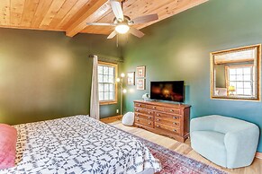 Cozy Ellijay Cabin: Hot Tub, Yard, & Resort Access