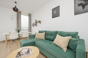 Bobrowiecka Modern Apartment by Renters