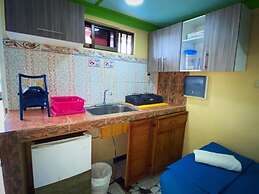 Yellow Moon Guesthouse  Apartments