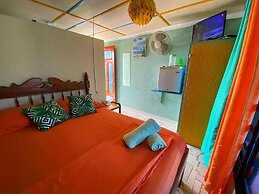 Yellow Moon Guesthouse  Apartments