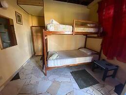 Yellow Moon Guesthouse  Apartments