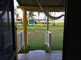 Yellow Moon Guesthouse  Apartments