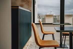 POETICA BOUTIQUE SKY HOTEL