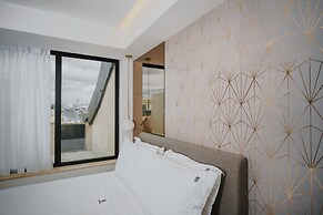 POETICA BOUTIQUE SKY HOTEL