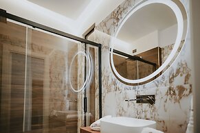 POETICA BOUTIQUE SKY HOTEL