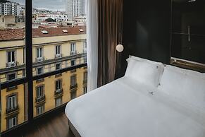 POETICA BOUTIQUE SKY HOTEL