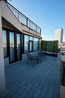 POETICA BOUTIQUE SKY HOTEL