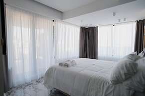 POETICA BOUTIQUE SKY HOTEL