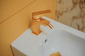 POETICA BOUTIQUE SKY HOTEL