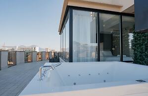 POETICA BOUTIQUE SKY HOTEL