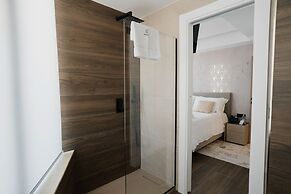 POETICA BOUTIQUE SKY HOTEL