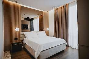 POETICA BOUTIQUE SKY HOTEL