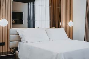 POETICA BOUTIQUE SKY HOTEL