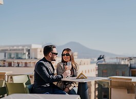 POETICA BOUTIQUE SKY HOTEL