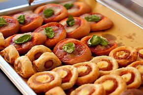 POETICA BOUTIQUE SKY HOTEL