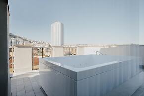 POETICA BOUTIQUE SKY HOTEL