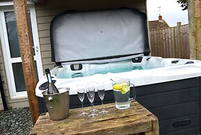 Pamper House Holiday Home And Annex