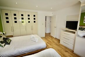 Pamper House Holiday Home And Annex