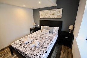 Pamper House Holiday Home And Annex