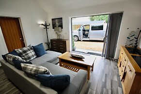 Pamper House Holiday Home And Annex