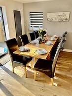 Pamper House Holiday Home And Annex