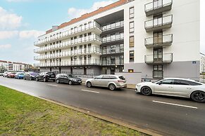 Modern Studio Niemena by Renters