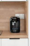 Modern Studio Niemena by Renters