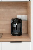 Modern Studio Niemena by Renters