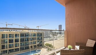 WelHome - Cozy Studio Apt. with Private Balcony in Arjan