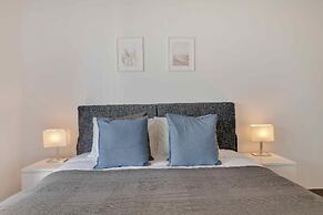 Phaedrus Living Beach Front Flat Kyma