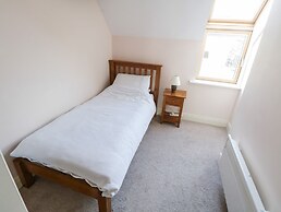 Sea Breeze Holiday Home