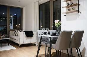 Immaculate 2-bed Apartment in Canary Wharf