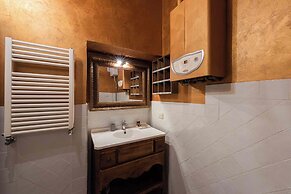 Laurel Apartment by Mmega