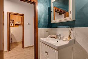 Laurel Apartment by Mmega