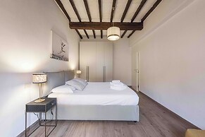 Laurel Apartment by Mmega