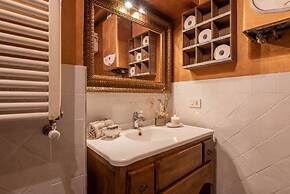 Laurel Apartment by Mmega