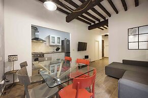 Laurel Apartment by Mmega