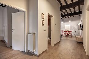 Laurel Apartment by Mmega