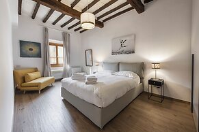 Laurel Apartment by Mmega