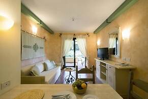 Tranquil Lantana Resort Hotel & Apartments 1 Bedroom Room Apartment Sl