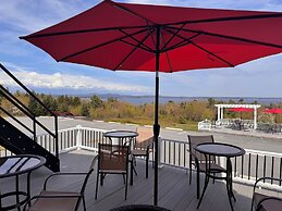 Acadia Ocean View Hotel