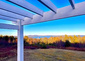 Acadia Ocean View Hotel