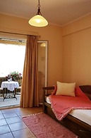 Porto Nirikos Lefkada - Private Parking