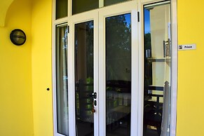 Eden Holidays Resort